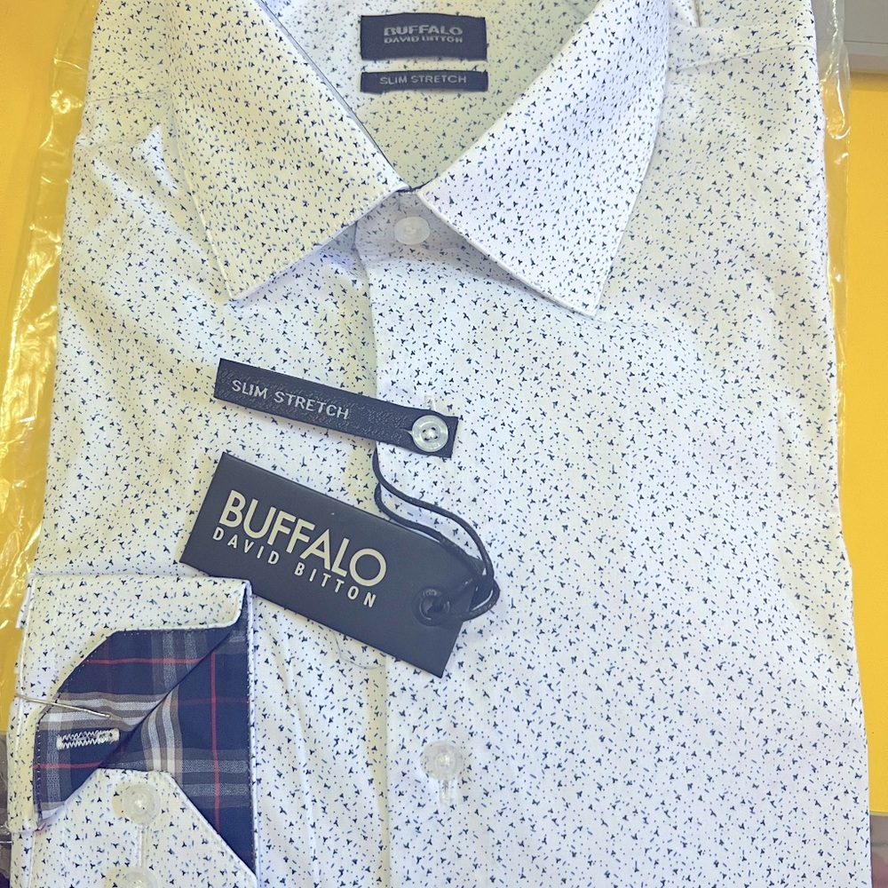 Mens Slim Fit shirt in size M